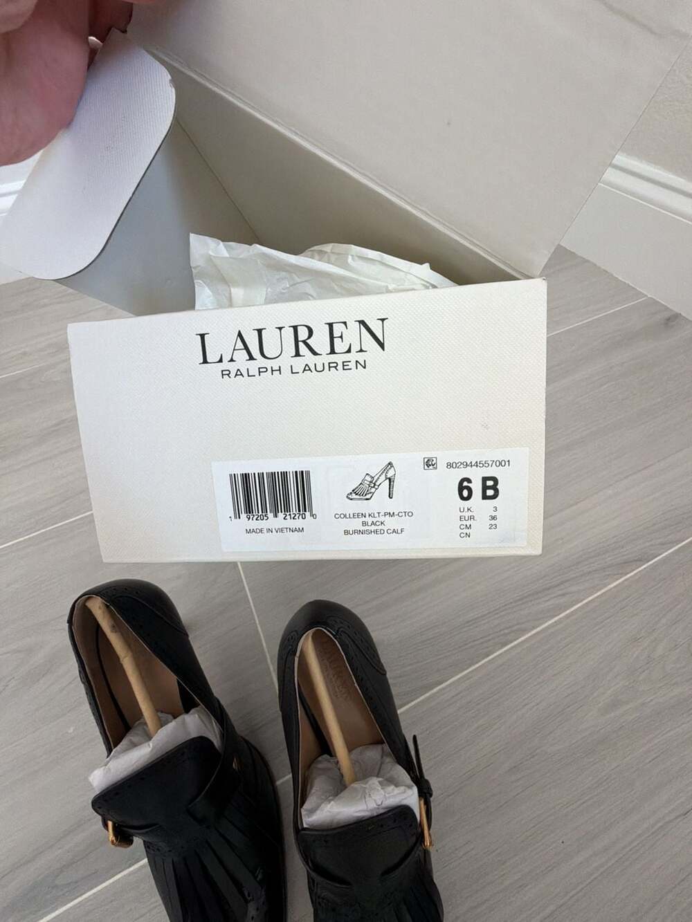 Lauren Ralph Lauren Colleen Black Burnished Calf Fringe Heels Size 6B - Picture 7 of 9